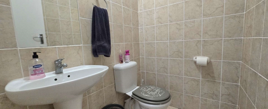 3 Bedroom Property for Sale in Kleinbaai Western Cape